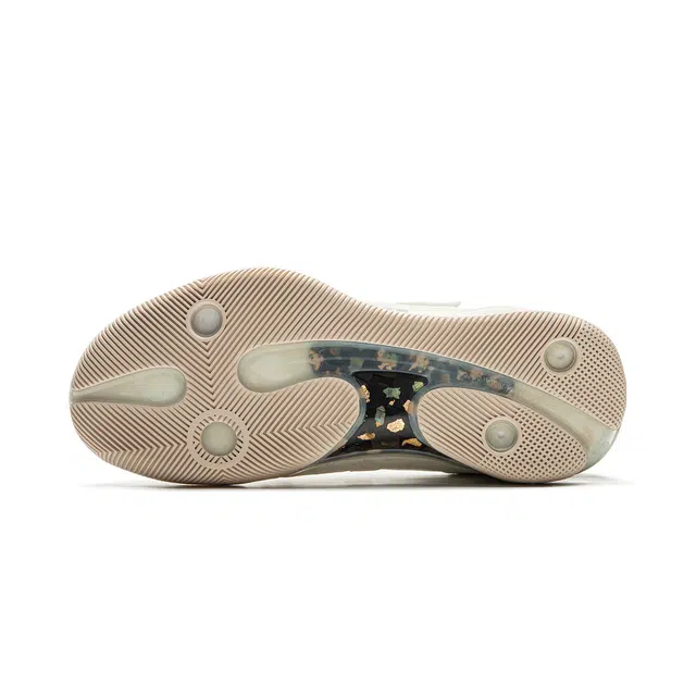 LiNing 808 4 Ultra