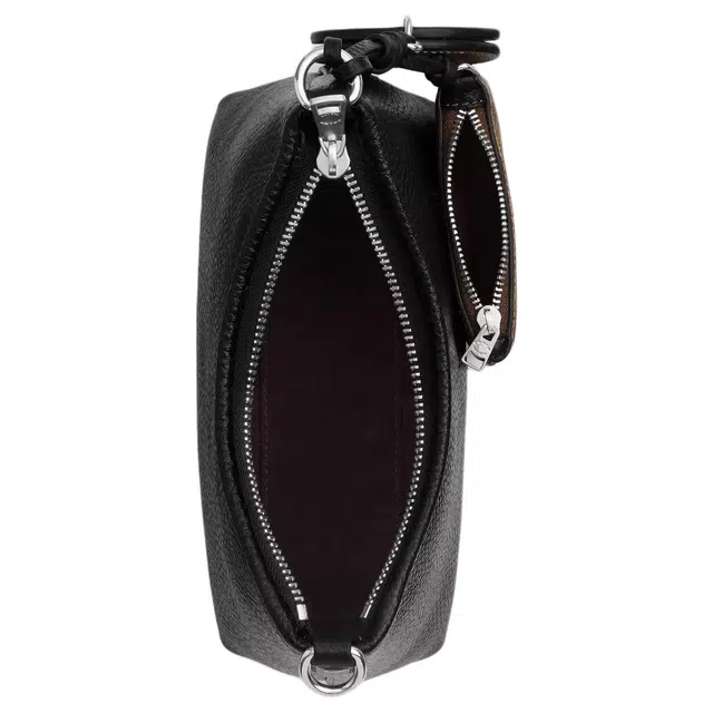 COACH LAUREL 19 Logo