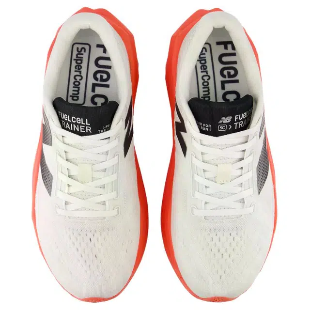 New Balance FuelCell SuperComp Trainer v3
