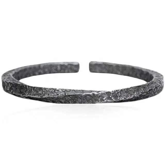 银千惠 乌藤 藤条缠绕肌理感莫比乌斯手环简约轻奢开口设计不规则纹理素圈镯子 国潮复古平安纳福事业高升学业进步男友 铜 手镯 男款