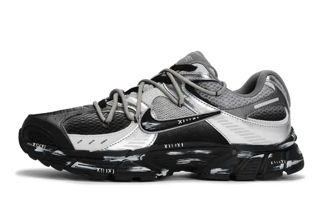 Nike V5 RNR 811