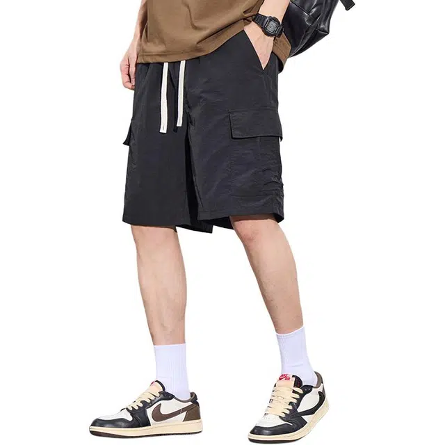 协协乐 美式高街大口袋男士夏季薄款冰丝凉感透气休闲中裤潮流宽松速干运动五分裤工装短裤 男款