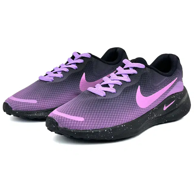 Nike REVOLUTION 7