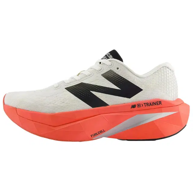 New Balance FuelCell SuperComp Trainer v3