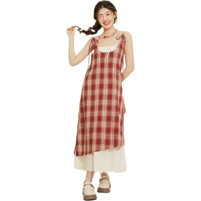 小卷要加油 格纹蕾丝简约休闲吊带连衣裙 女款