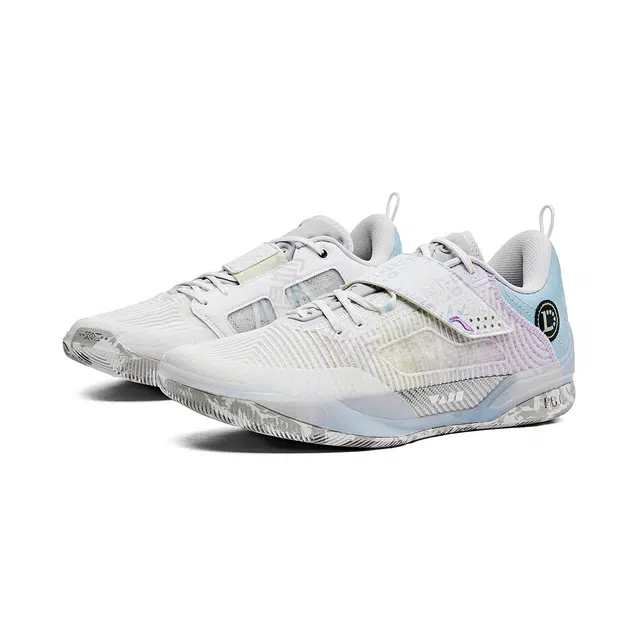 LiNing 808 4 Ultra