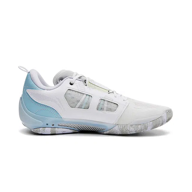 LiNing 808 4 Ultra