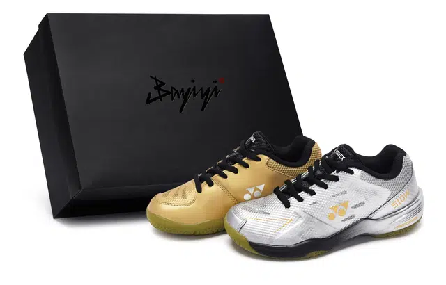 YONEX Power Cushion