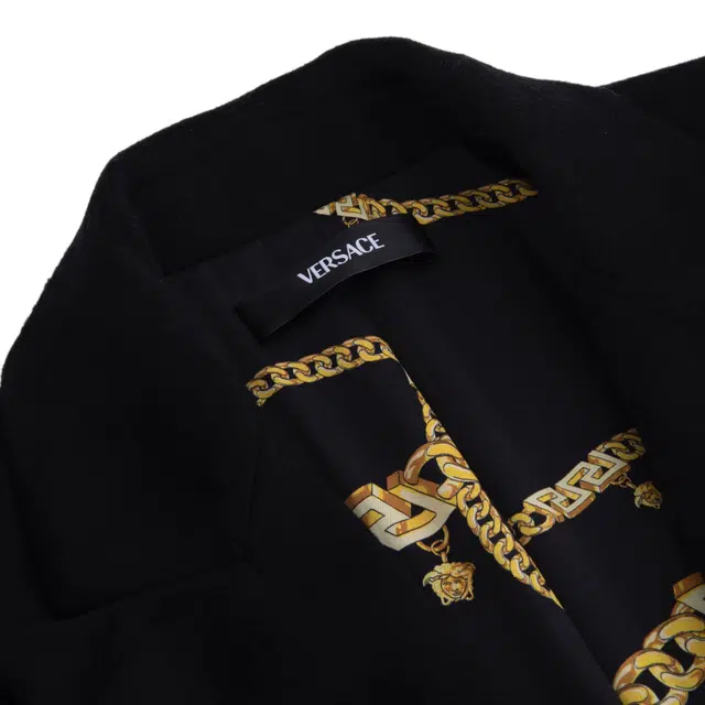 VERSACE