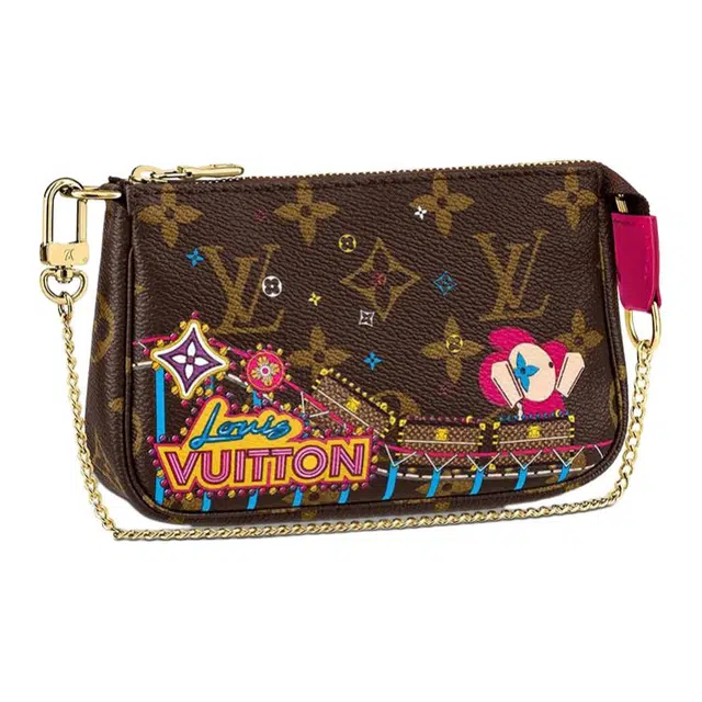 LOUIS VUITTON Pochette Accessoires