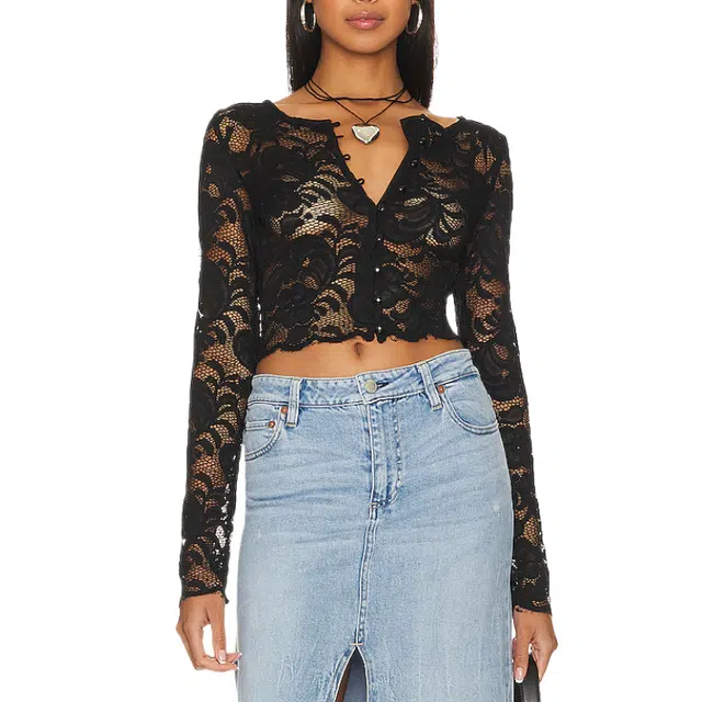 SUPERDOWN Elowen Top T
