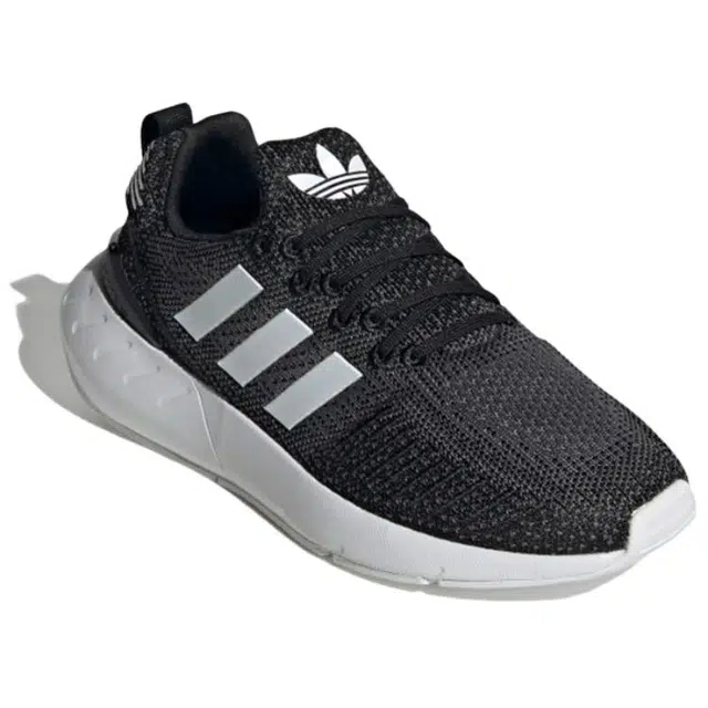 adidas originals Swift Run 22