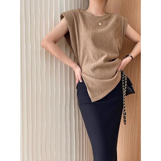 Kiki Clothing Boutique T