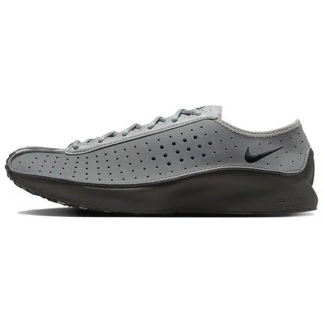 Dover Street Market x Nike Air Superfly