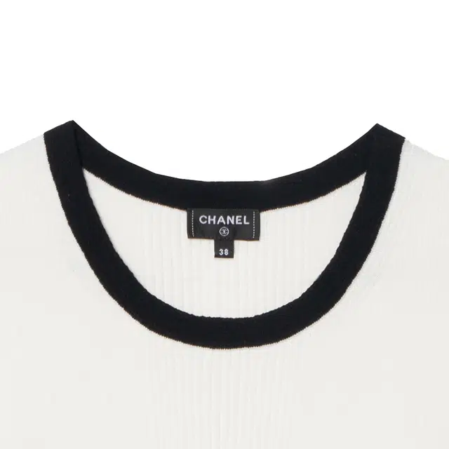 CHANEL 25S Logo T