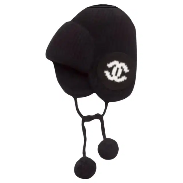 CHANEL -