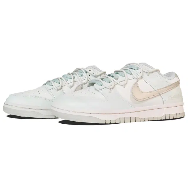Nike Dunk LowPHOTON DUST