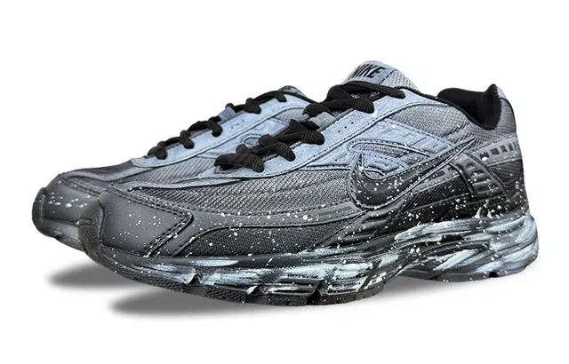 Nike Initiator