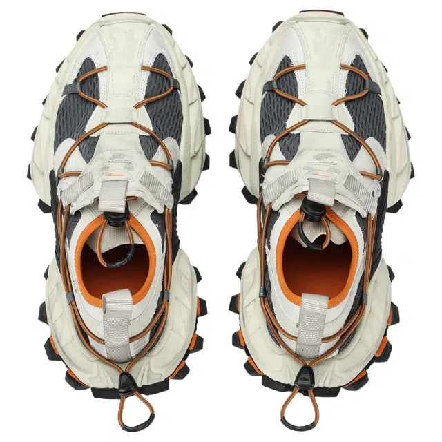 Balenciaga Hike