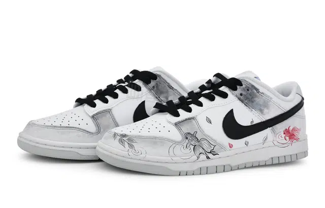 Nike Dunk Low 811