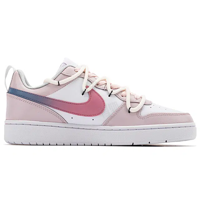 Nike Court Borough Low 520 GS