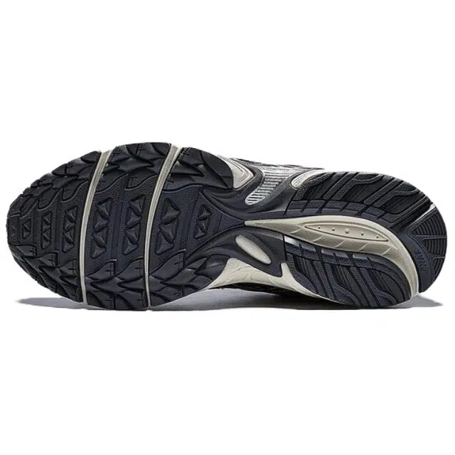 Asics Gel-Kahana TR V4