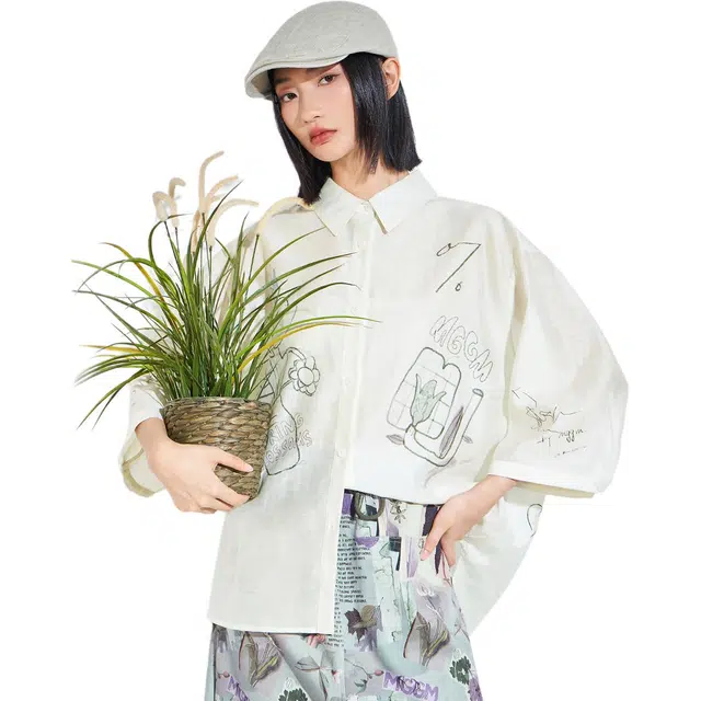 木果果木 宽松慵懒风手绘涂鸦设计感印花落肩袖七分袖翻领休闲衬衫 女款