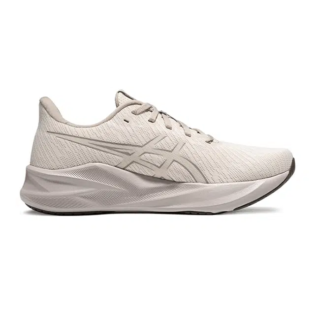 Asics VERSABLAST 4