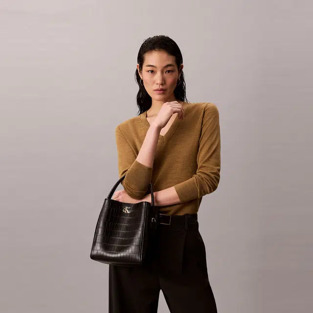 CALVIN KLEIN