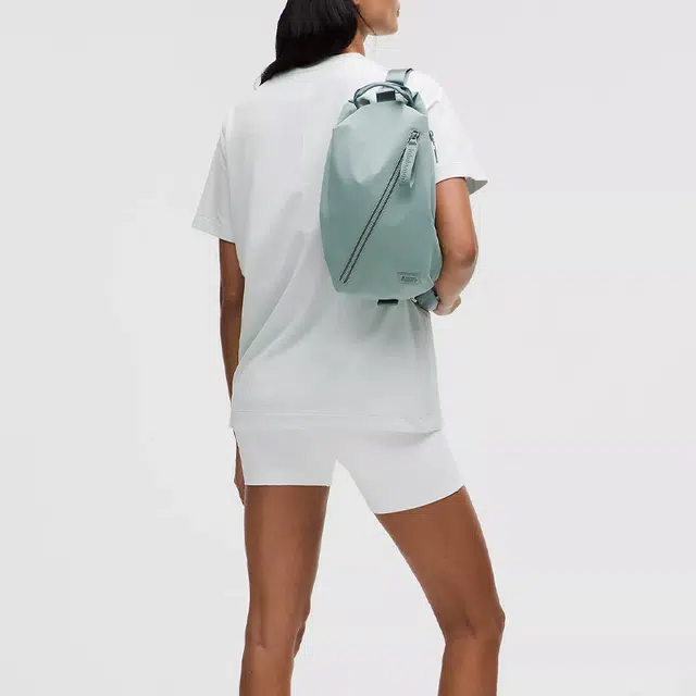 lululemon 9L Fast Track 2.0