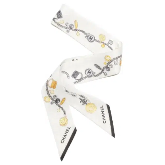 CHANEL 25B -