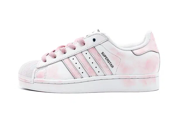 adidas Superstar