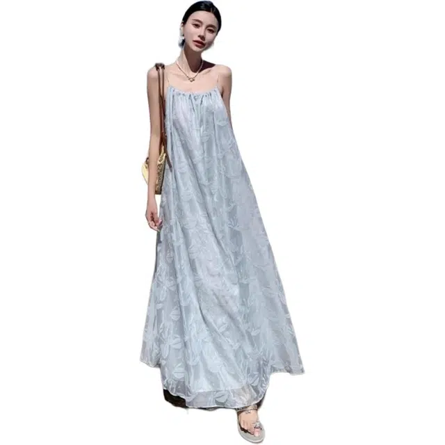 缪斯的诱惑 海边度假风露背性感提花夏季裙子显瘦气质仙女长裙吊带连衣裙 女款