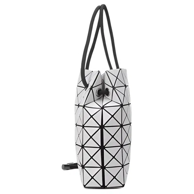 ISSEY MIYAKE Prism Wring Matte