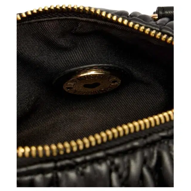 LOVE MOSCHINO