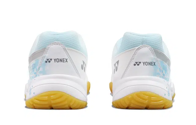 YONEX Power Cushion