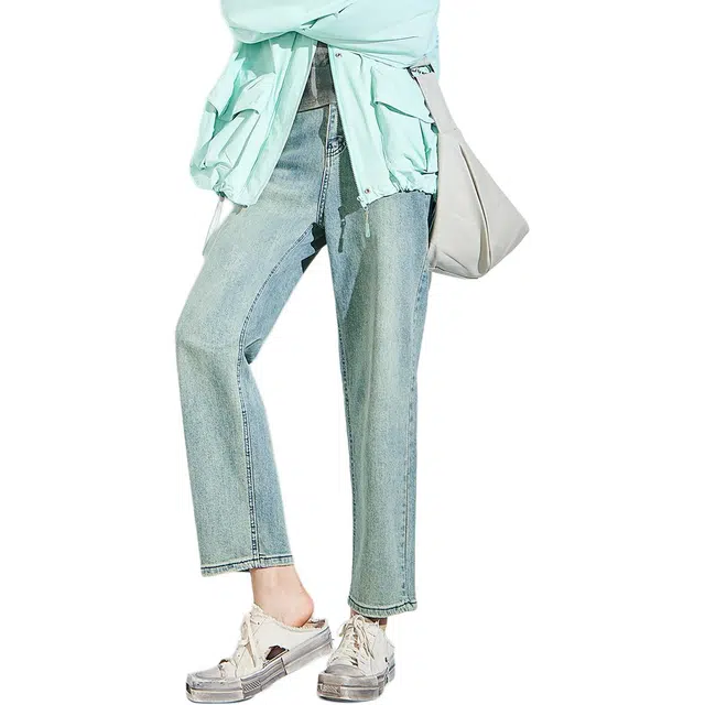 木果果木 宽松浅色直筒休闲自然腰九分裤牛仔裤 女款