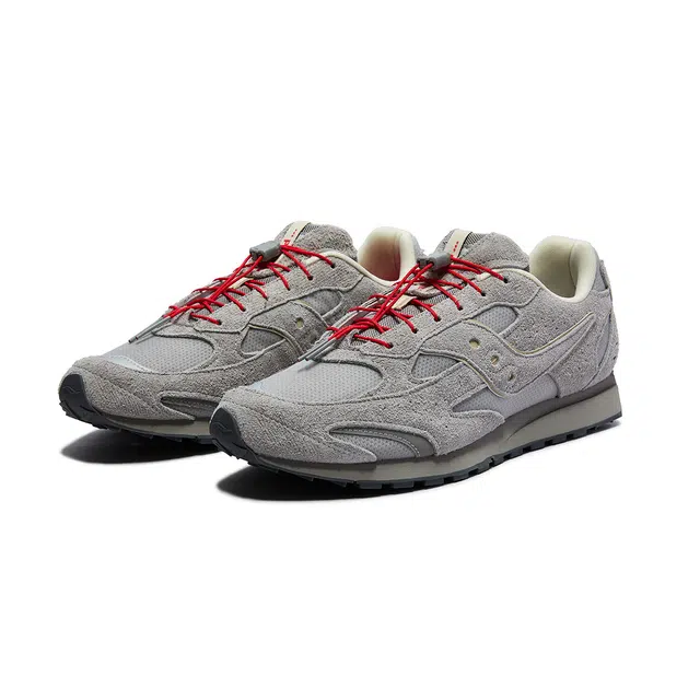 niko and .. XSaucony Trainer 80 X