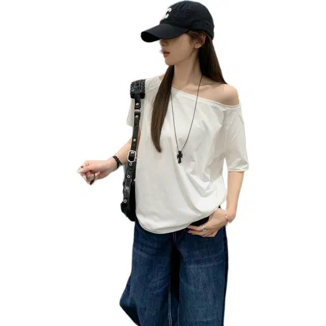 MUCCHIC T