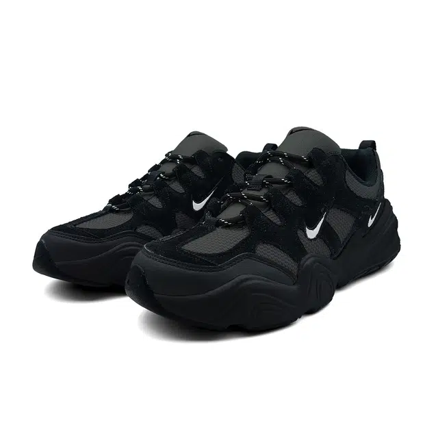 Nike Tech Hera