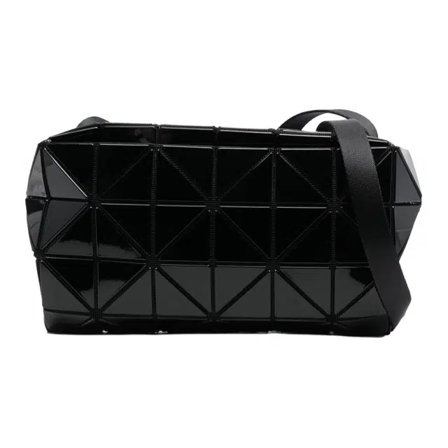 ISSEY MIYAKE Slash Carton