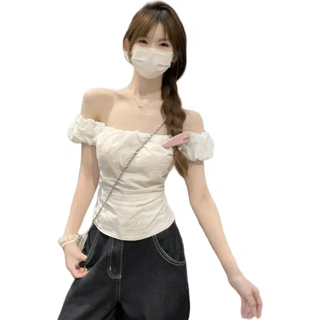 MUCCHIC T