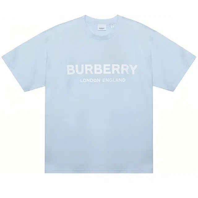 Burberry Graphic Logo T-shirt T