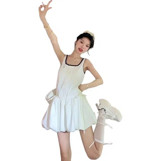 囍鱼少女 韩系运动感女小个子甜美收腰花苞背心裙无袖连衣裙 女款