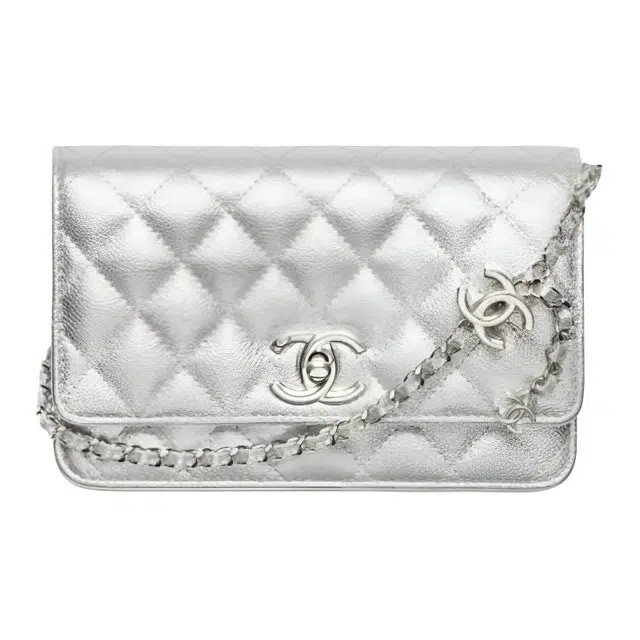 CHANEL 25B