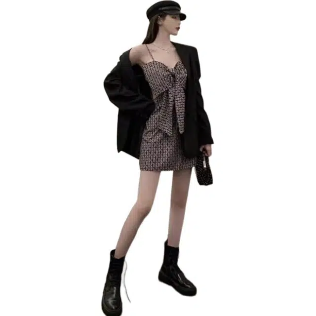 囍鱼少女 一字肩感漏背显瘦气质女神范减龄轻熟风吊带连衣裙 女款