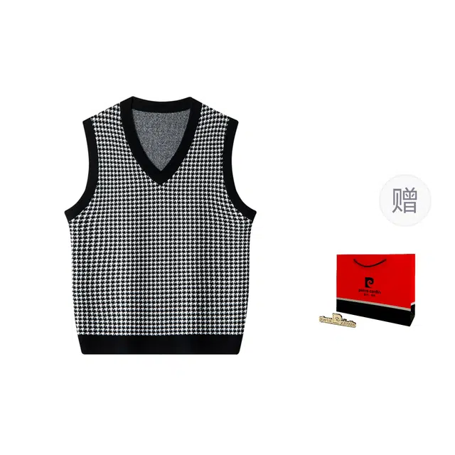 PIERRE CARDIN
