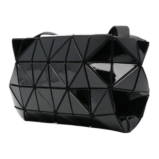 ISSEY MIYAKE Slash Carton