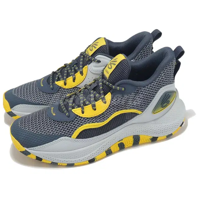 Under Armour Curry 3Z 24