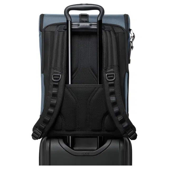TUMI Surveillance 34L